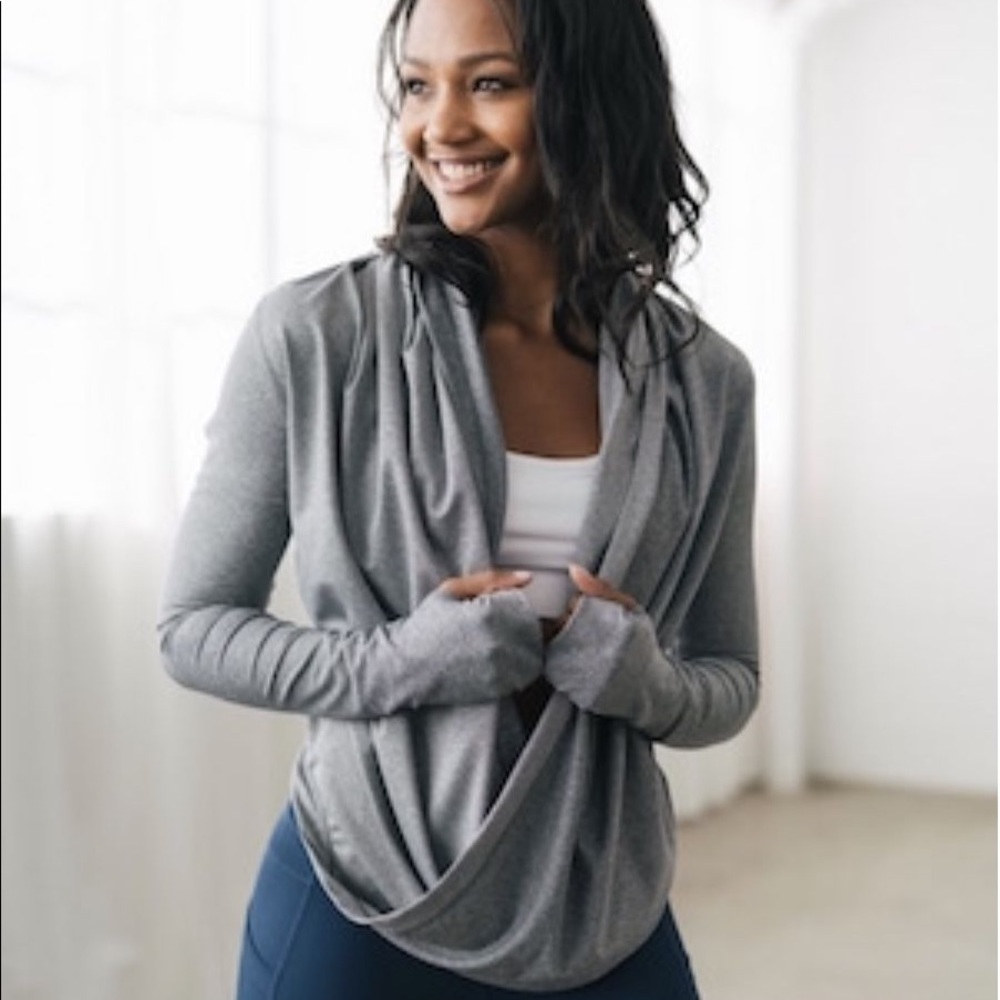 ZYIA Active Haze Yoga Shawl Size Large